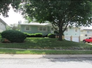 12527 Weir St, Omaha, NE 68137