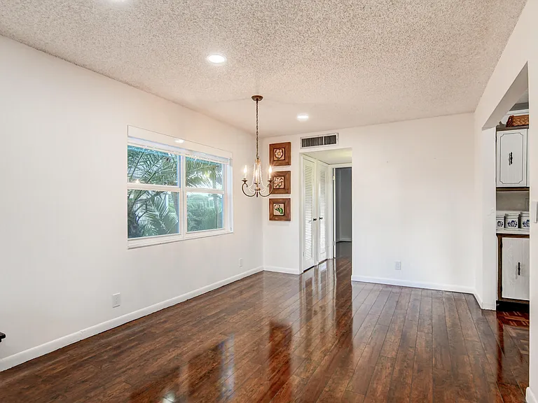 42 Burgundy Dr #A — Photo 10