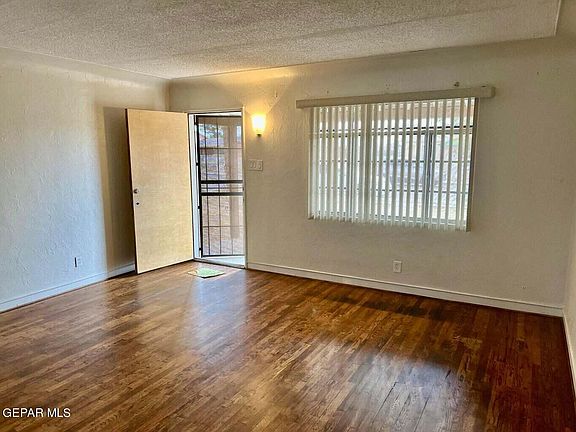 4th image of 7713 Veracruz Ave