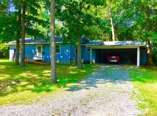 615 N Ward St, Benton, IL 62812