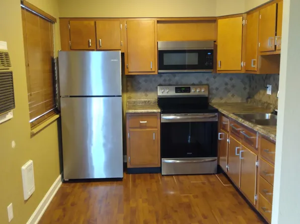 7410 Hazelcrest Dr APT C, Hazelwood, MO 63042