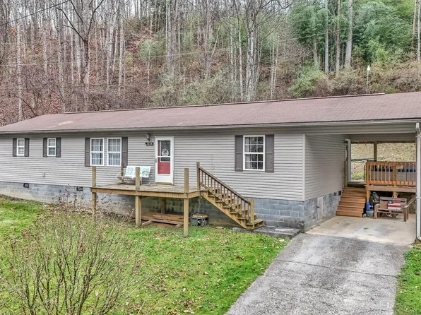 9639 Cumberland Rd, Pound, VA 24279
