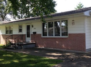 1011 Bryan St, Fairfield, IL 62837