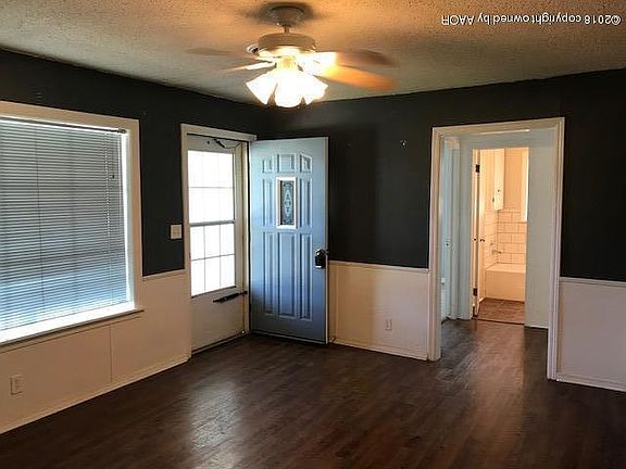 4th image of 202 Womble Ave