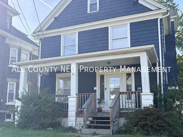 911 Fulton Rd NW Unit 2, Canton, OH 44703
