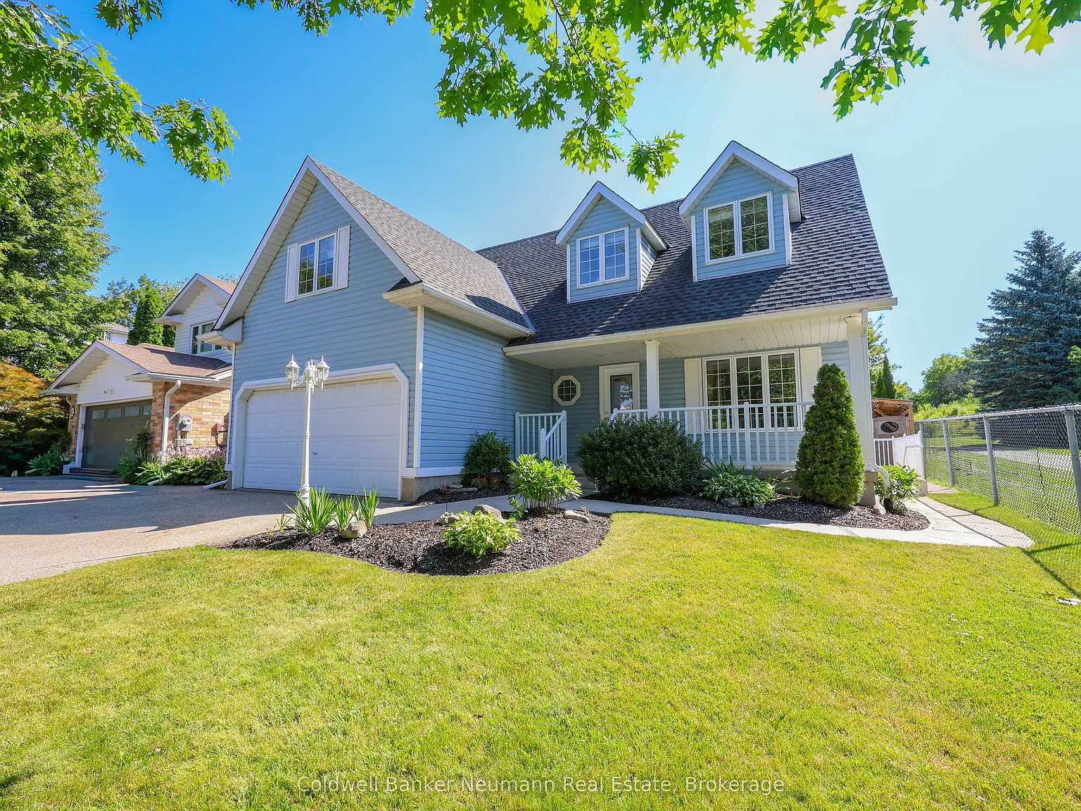 4 bed, $3,800 — Photo 1