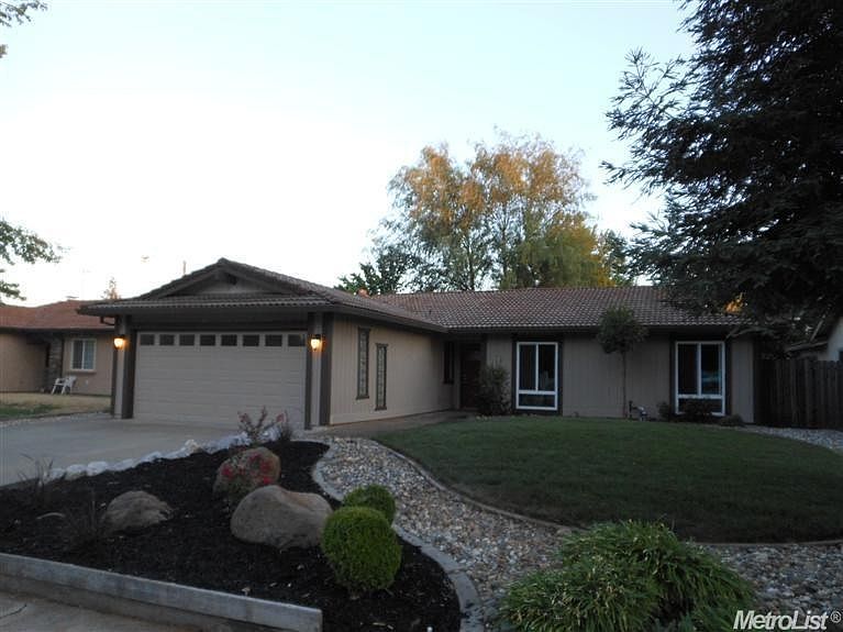 1st image of 9340 Twin Lakes Ave