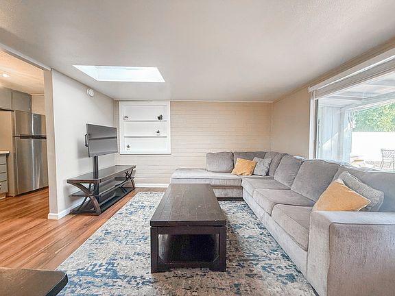 5th image of 1221 E Highland Ave APT 2