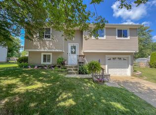 4607 Blackberry Ln, Batavia, OH 45103