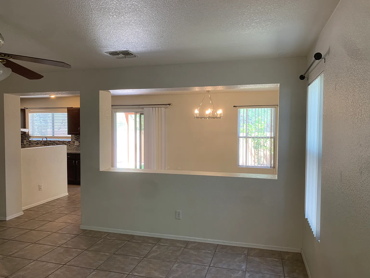 4 bed, 1857 sqft, $2,100 — Photo 3