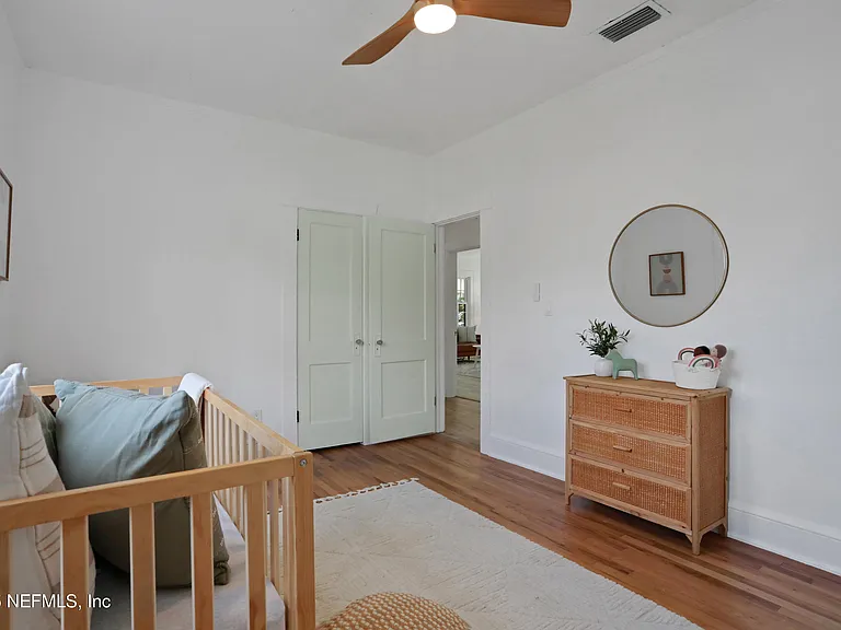 4725 French St — Photo 2