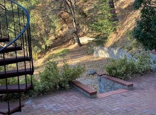 1913 Willow Dr, Running Springs, CA 92382