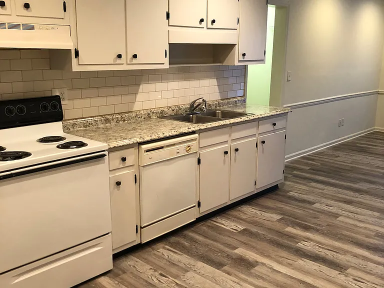 5165 Spring St #6 — Photo 6