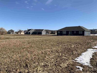 964 Golfview Dr, Brillion, WI, 54110