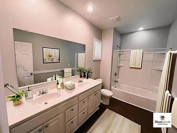 5 bed, 2.0 bath, 1700 sqft, $2,257 — Photo 4