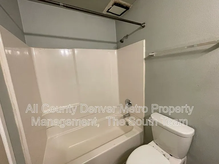 1590 Clinton St #4 — Photo 8