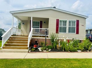 4626 Hampstead Dr, Clarence, NY 14031