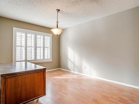 2nd image of 6305 Canyon Cir