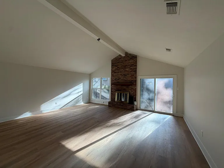 70 Brookflower Rd — Photo 14