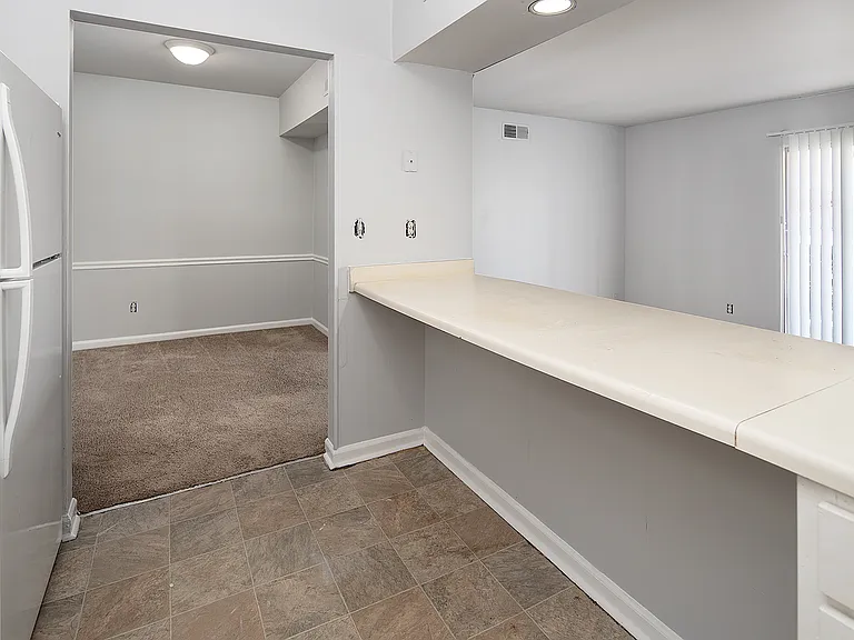 849 Farmhurst Dr #D — Photo 11