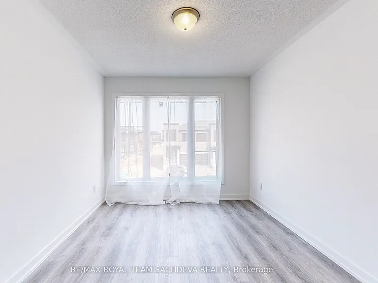 73 Pine Gate Pl — Photo 25
