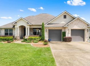 8492 Twenty One Oaks Ln, Pensacola, FL 32526