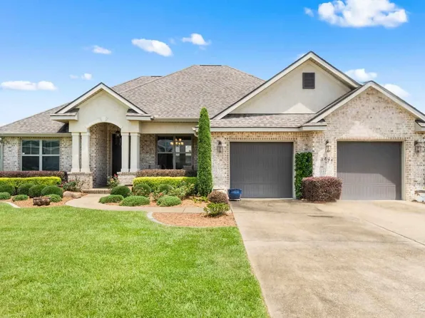 8492 Twenty One Oaks Ln, Pensacola, FL 32526