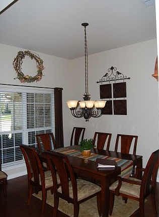 4th image of 801 Big Willow Dr