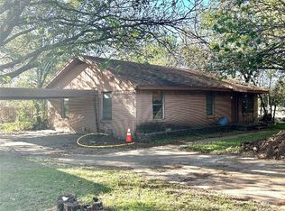 1313 Poindexter Ave, Cleburne, TX 76033