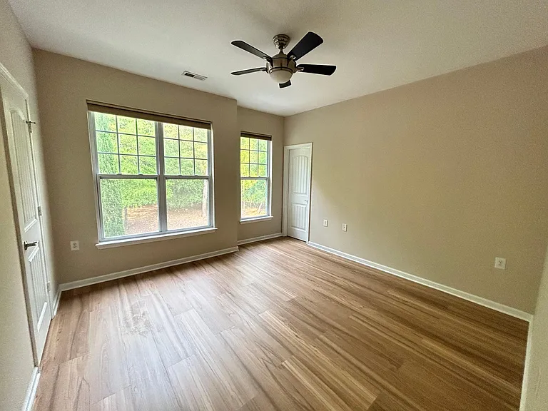 14014 Castle Abbey Ln — Photo 31