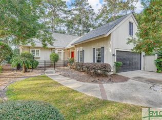 2 Half Moon Ct, Savannah, GA 31411