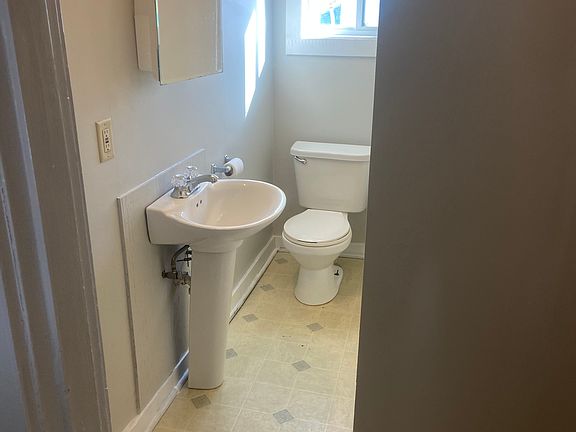 5th image of 214 E Greene St #1/2