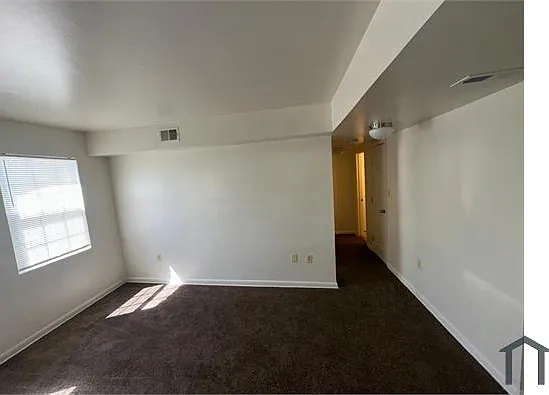 164 Mississippi Ave SE #101