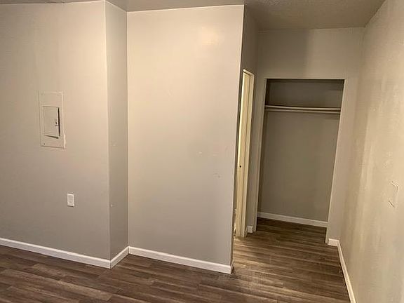 4th image of 450 W Picacho Ave #7