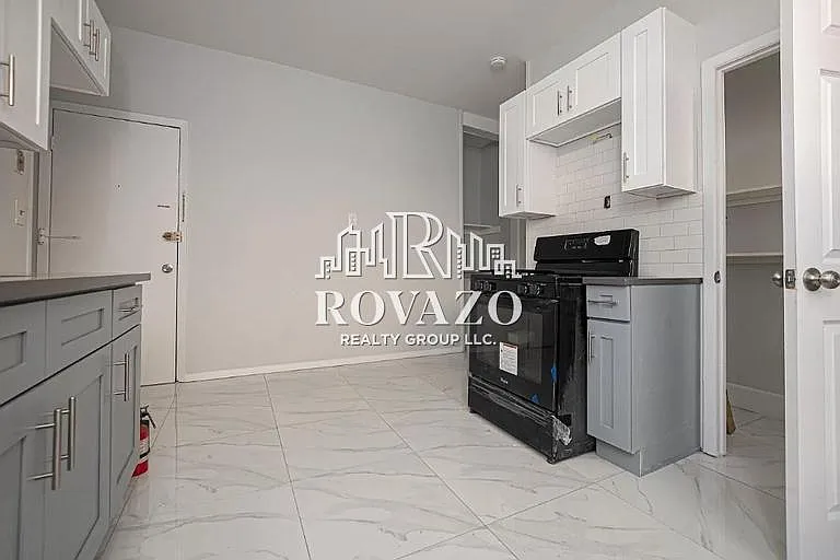 20 Ellis Ave #2 — Photo 2