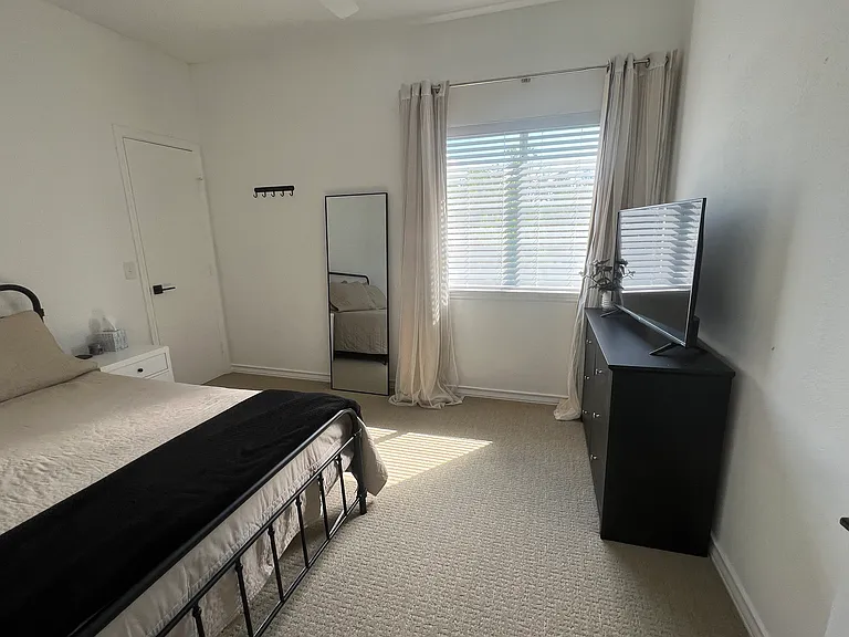 4807 Louis Ave — Photo 12