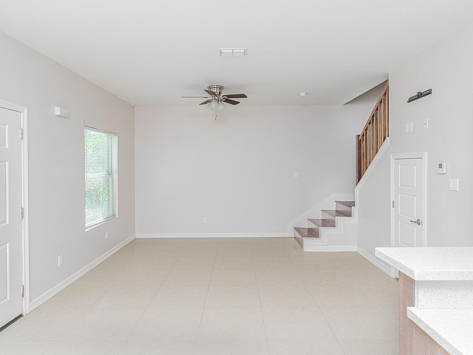 1st image of 220 Teak Dr #C