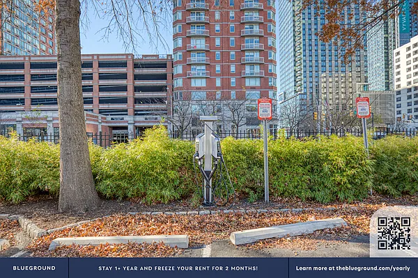 Rented by The Blueground | media 226