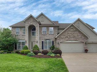 9581 Pine Spray Ct, Saint Louis, MO 63126