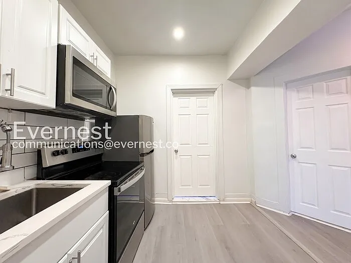 2444 Callow Ave #B — Photo 3