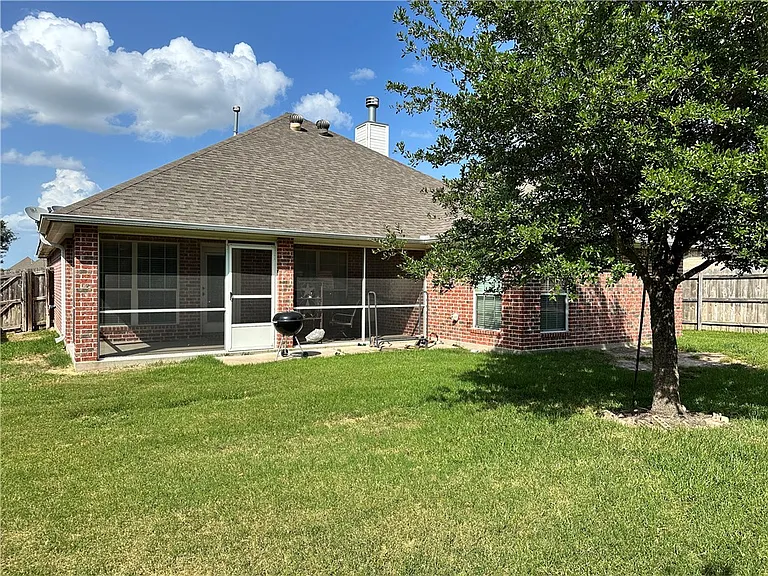 3908 Tournay Ln — Photo 12