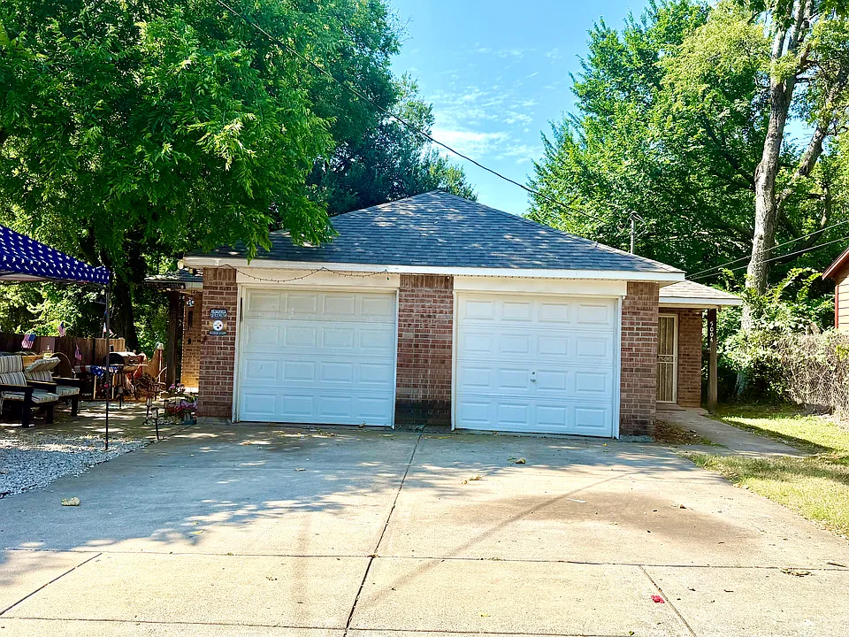 5004 Chapman St #5004
