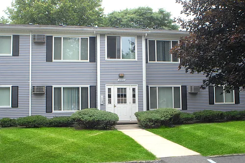 Village Oaks Apartments Photo 1