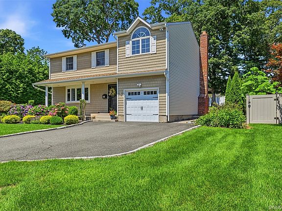 4th image of 53 Rensselaer Drive