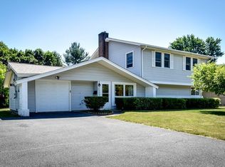 43 Bradford Rd, Framingham, MA 01701