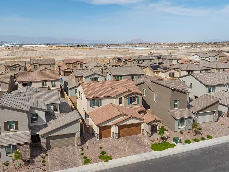 3546 Luciana Glen Ave — Photo 46