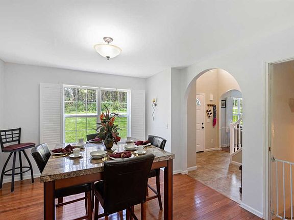 5th image of 47 Rolling Brook Dr #B