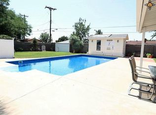 1409 Stratford Ln, Clovis, NM 88101