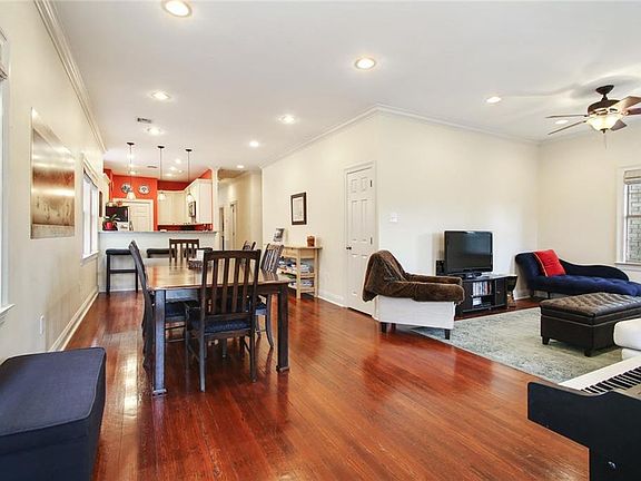 3rd image of 2429 Marengo St