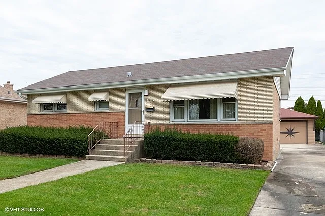 4909 Saint Paul Ct photo 1